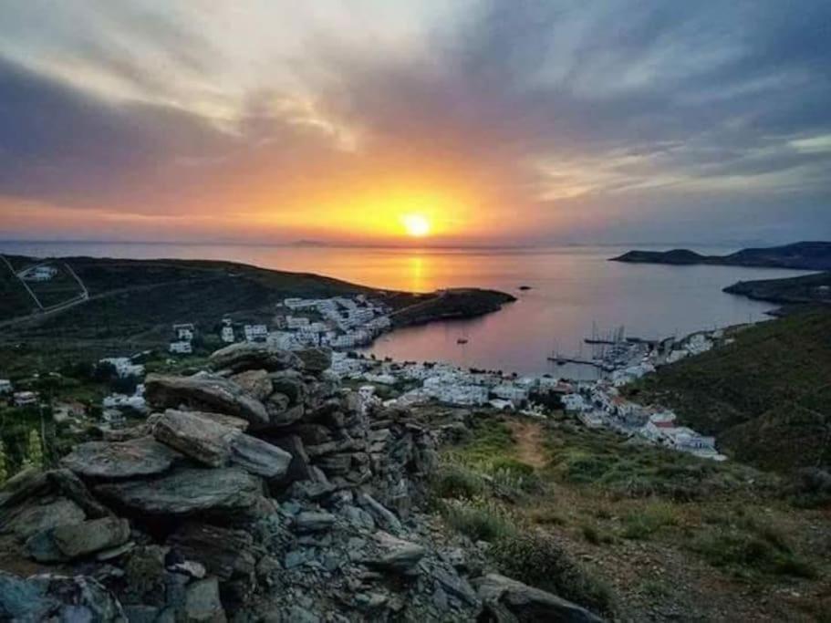 فيلا Κυθνος Δρυοπίδα, Στούντιο Χατζής Dhriopís المظهر الخارجي الصورة